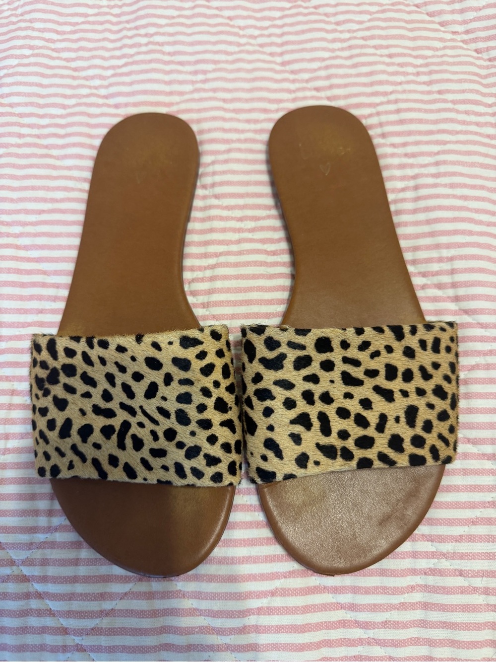 Lulu's Leopard Print Slide Sandals - Tan/Black